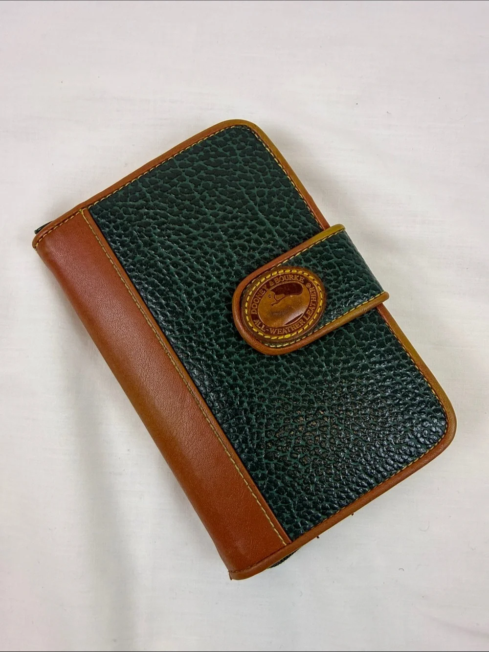Dooney & Bourke Green and Tan Leather Phone Wallet Case with Logo Snap